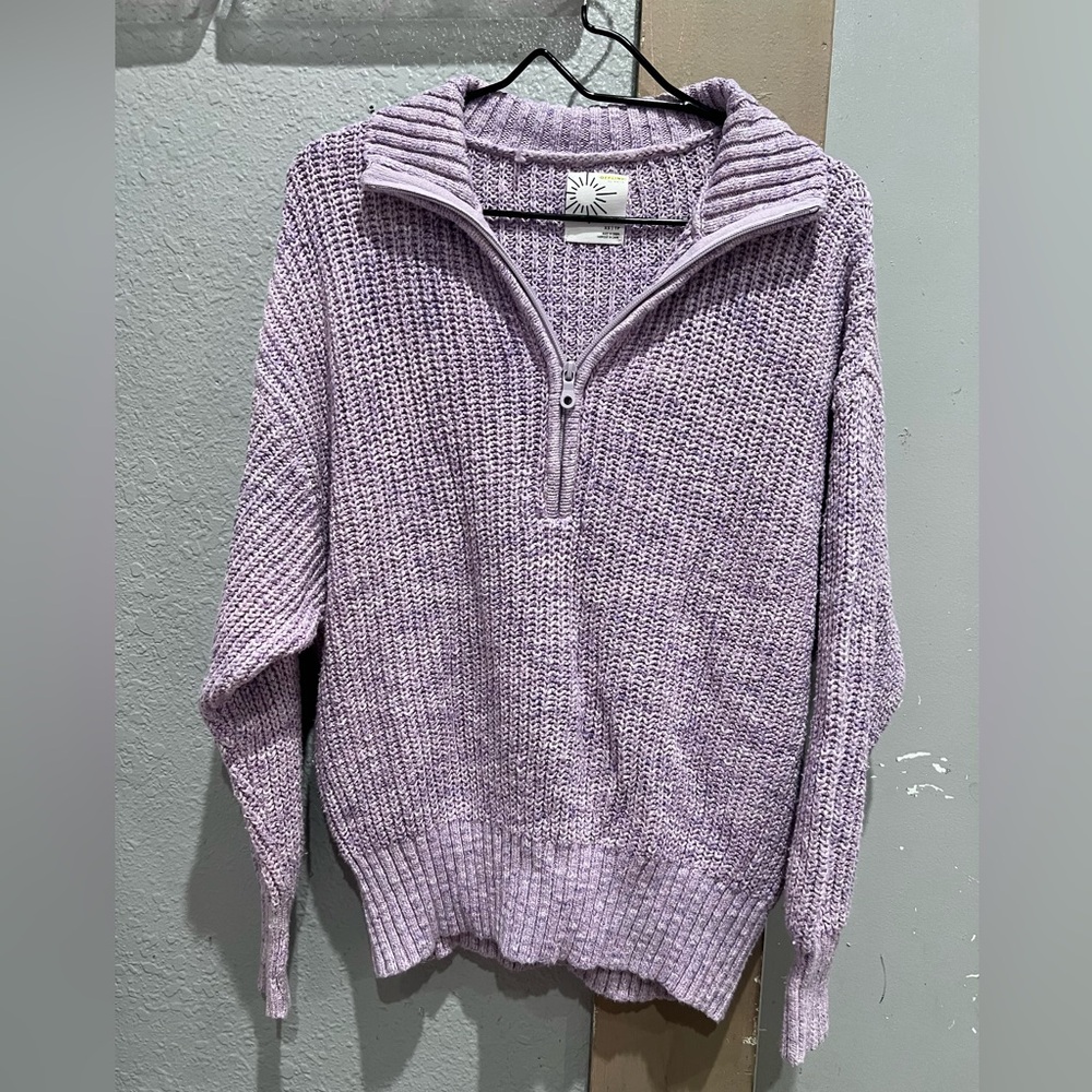 Oversized knitted sweater